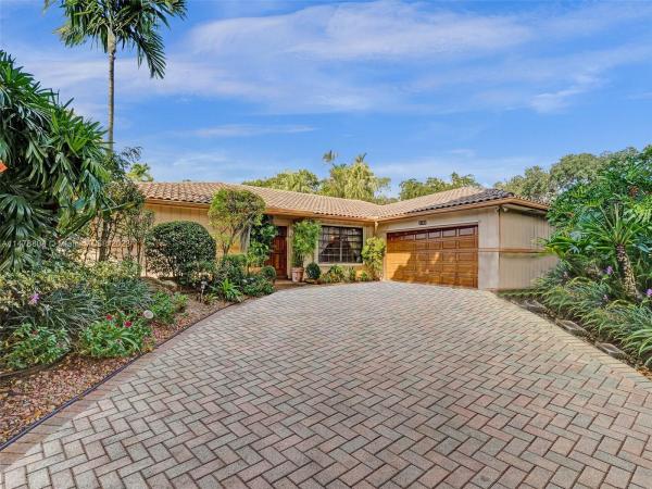 Lakes Of Emerald Hills, 3580 N 31st Ave, Hollywood, Florida 33021, image 1