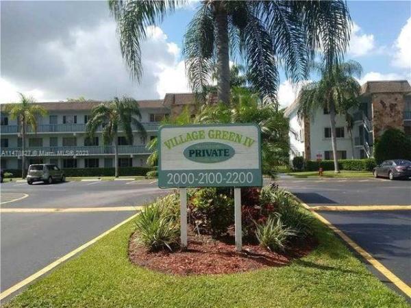 Village Green 4, 2100 Springdale Blvd #105, Palm Springs, Florida 33461, image 3