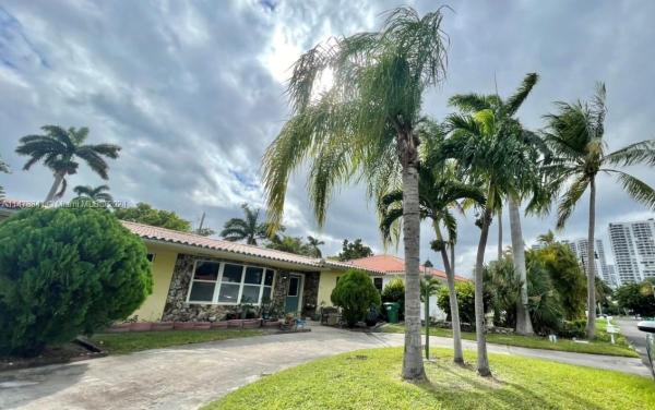 Golden Shores Ocean Boulevard Estates, 260 191st Ter, Sunny Isles Beach, Florida 33160, image 2