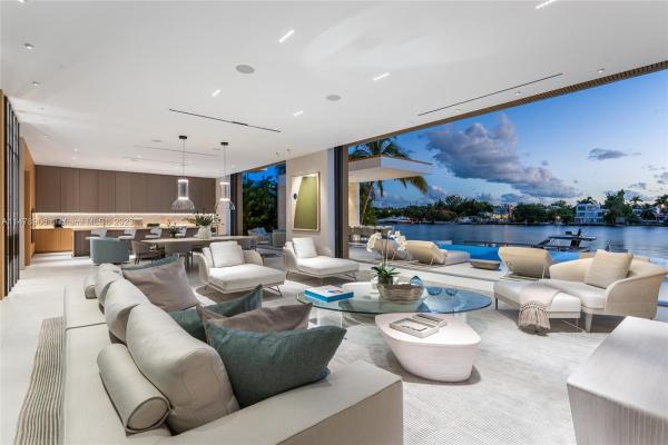 Hibiscus Island, 320 S Hibiscus Dr, Miami Beach, Florida 33139, image 1