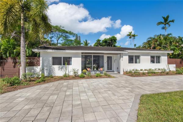 Glendale Manor, 455 NW 88th Ter, El Portal, Florida 33150, image 3