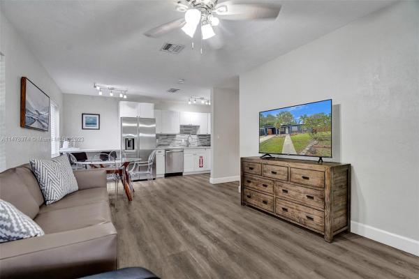 Woodland Park, 216 SW 21st Way, Fort Lauderdale, Florida 33312, image 1