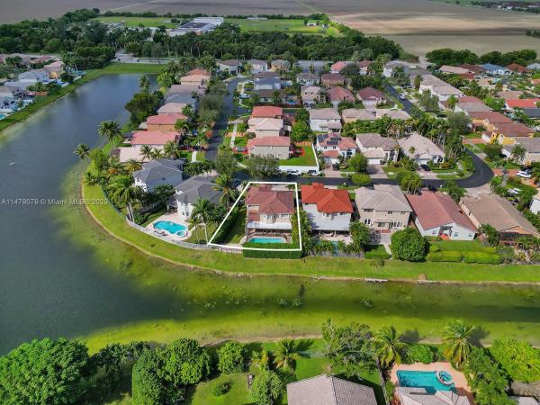 The Mansions, 10125 SW 165th Ct, The Hammocks, Florida 33196, image 3