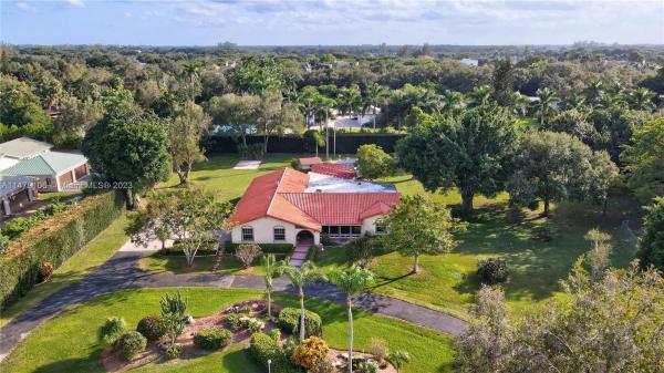 Sunshine Ranches, 14130 SW 56th Mnr, Southwest Ranches, Florida 33330, image 2