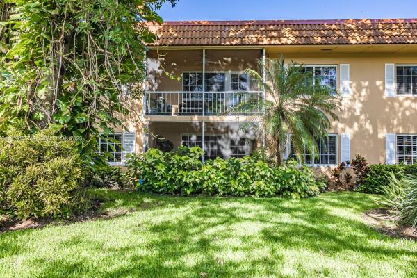 Manor Grove Village, 351 NE 19th Pl #203K, Wilton Manors, Florida 33305, image 3