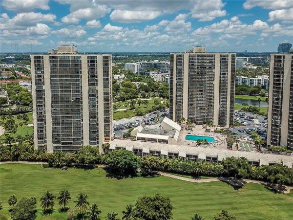 Coronado Tower 3, 20379 W Country Club Dr #2439, Aventura, Florida 33180, image 2