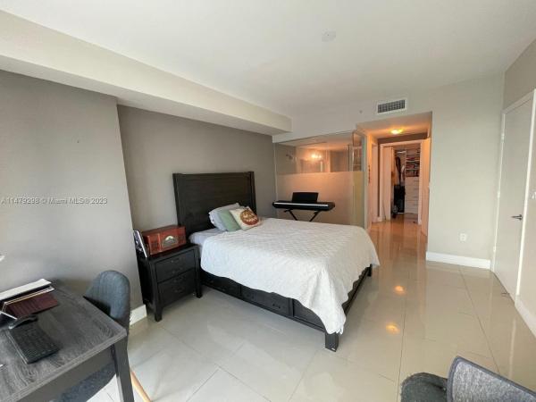 Mint At Riverfront, 92 SW 3rd St #1703, Miami, Florida 33130, image 3