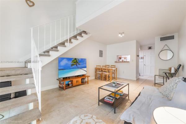 Gables North, 234 Antiquera Ave #9, Coral Gables, Florida 33134, image 1
