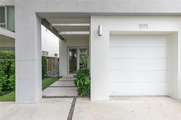 Indiana Grove, 3375 Day Ave #3375, Miami, Florida 33133, image 3