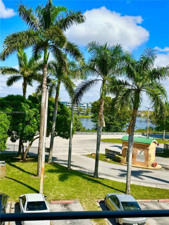 Keystone Courts, 9300 Fontainebleau Blvd #E303, Fountainebleau, Florida 33172, image 1