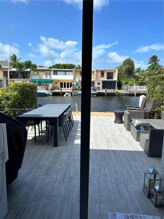 Shore Club, 811 NE 166th St #3, North Miami Beach, Florida 33160, image 3