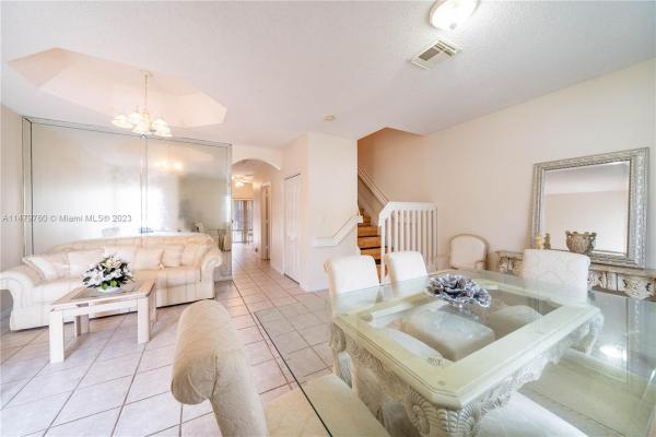Paseos At Miami Lakes, 16614 NW 71st Ave, Miami Lakes, Florida 33014, image 2