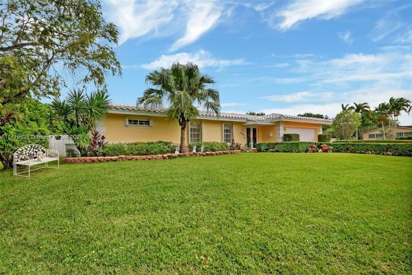 Golf View Heights, 14091 SW 82nd Pl, Palmetto Bay, Florida 33158, image 1