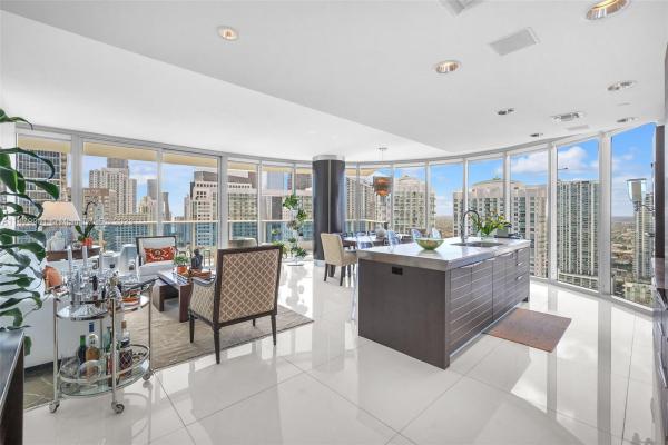 Epic Hotel & Residences, 200 Biscayne Boulevard Way #3802, Miami, Florida 33131, image 1