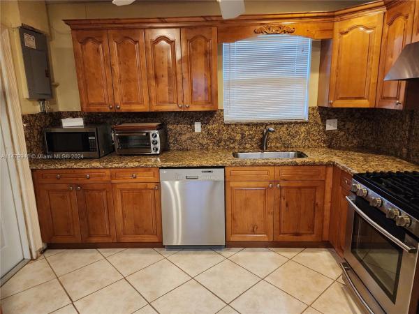 Flair, 4940 NW 13th St, Lauderhill, Florida 33313, image 3