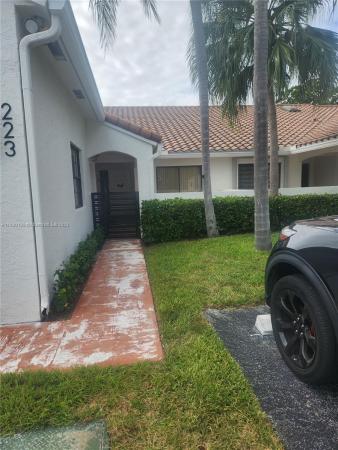 Costan Villas Harbor Village, 21220 Harbor Way #223-22, Aventura, Florida 33180, image 3