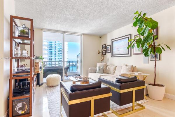 Courvoisier Courts, 701 Brickell Key Blvd #2405, Miami, Florida 33131, image 1