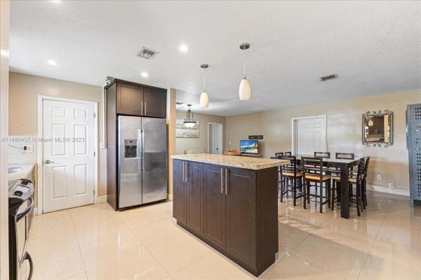 Coral Park Estates, 8900 SW 19th St, Westchester, Florida 33165, image 3