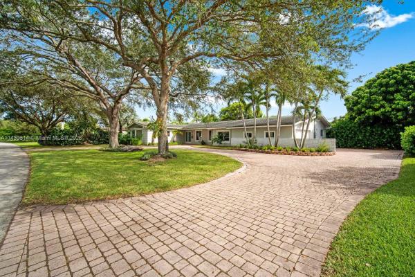 Village Grove, 7820 SW 134th Ter, Pinecrest, Florida 33156, image 3