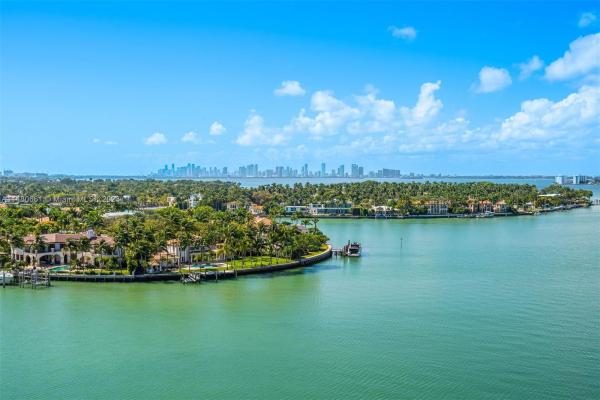 Monaco Yacht Club, 6800 Indian Creek Dr #9A, Miami Beach, Florida 33141, image 1