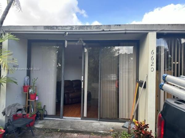 Lake Katharine, 6620 E Miami Lakes Dr E, Miami Lakes, Florida 33014, image 1