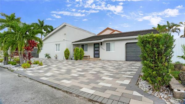 Country Tree, 11023 SW 143rd Pl, The Hammocks, Florida 33186, image 3