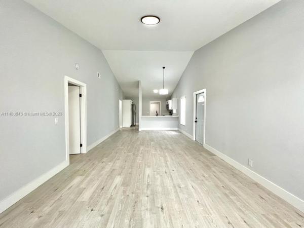 Royal Forest Townhouses, 1522 Royal Forest Ct, West Palm Beach, Florida 33406, image 3