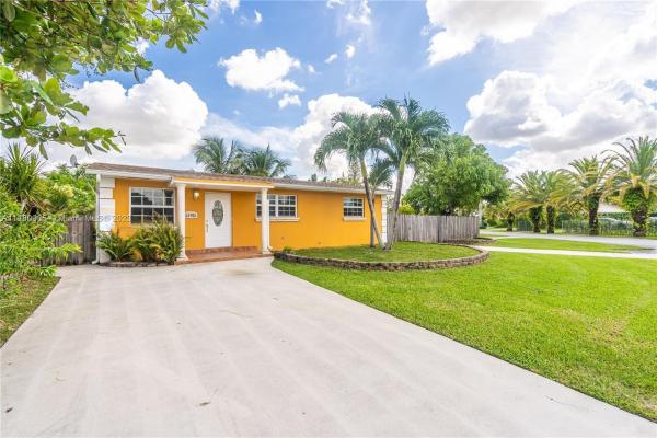 Sweetwater Golf Course Townsites, 11951 SW 4th Ter, Tamiami, Florida 33184, image 1