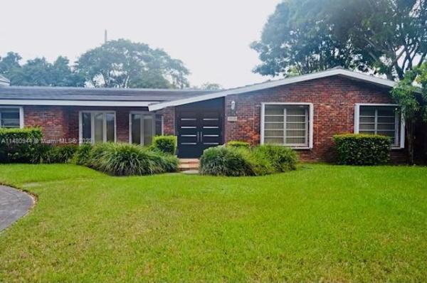 Estelle Lawrence Homes, 7840 SW 139th Ter, Palmetto Bay, Florida 33158, image 1