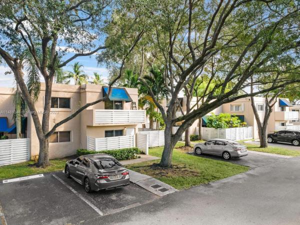 Arbor Courts, 14386 SW 96th Ln #14386, The Hammocks, Florida 33186, image 1