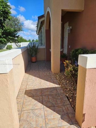 Spicewood, 10997 SW 236th Ter #10997, Princeton, Florida 33032, image 2