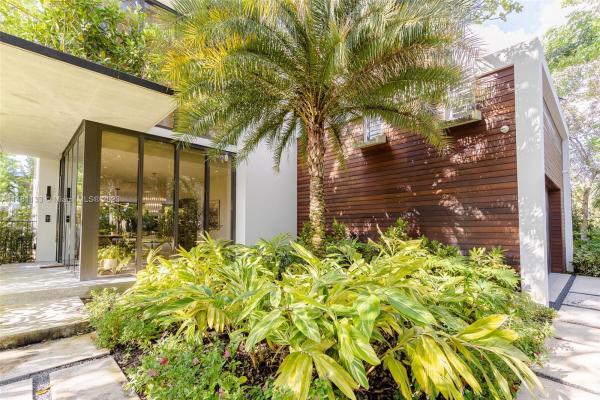 Palm Miami Heights, 6000 SW 79th St, South Miami, Florida 33143, image 2