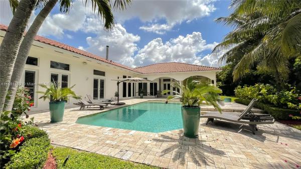 North Pinecrest, 6990 SW 90th St, Pinecrest, Florida 33156, image 1