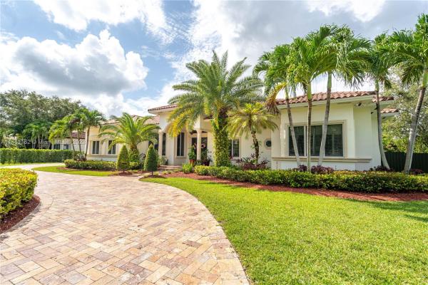 North Pinecrest, 6990 SW 90th St, Pinecrest, Florida 33156, image 2