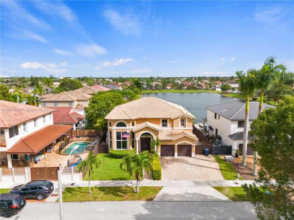 5233 SW 164th Ct, Unincorporated Dade County, Florida 33185, image 2
