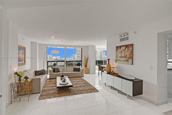 Mystic Pointe Tower 600, 3400 NE 192nd St #1104, Aventura, Florida 33180, image 3