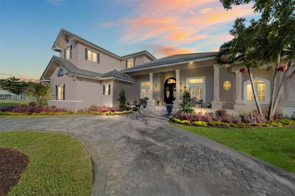 Trails Of El Rancho Acres, 20401 SW 48th Pl, Southwest Ranches, Florida 33332, image 2