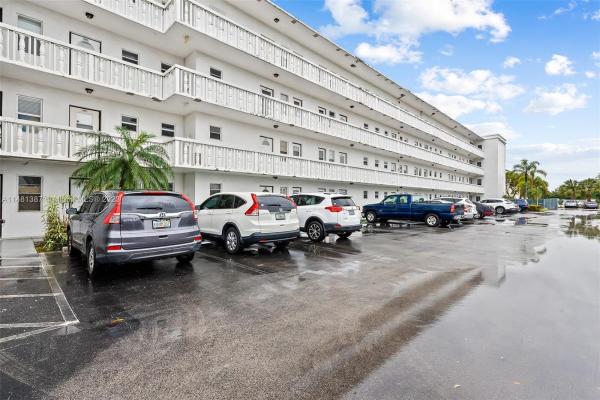 Danians North, 600 NE 2nd St #415, Dania Beach, Florida 33004, image 1