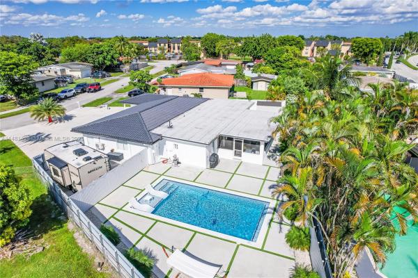 Sunset West, 13230 SW 67th St, Kendale Lakes, Florida 33183, image 3