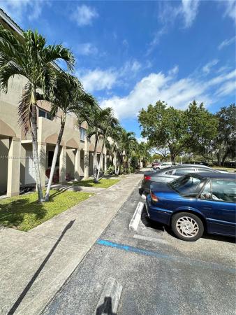 Lake Vue Villas, 14054 NW 17th Ave #14054, Opa-Locka, Florida 33054, image 3