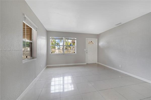 Rolling Green Ridge, 110 S Palm Dr, Boynton Beach, Florida 33435, image 3