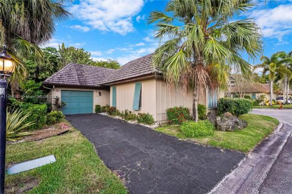 Coquina Cove Villas, 1901 Coquina Way, Coral Springs, Florida 33071, image 1