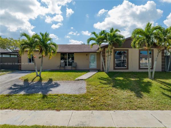 Meadow Wood Manor, 12460 SW 264th St, Kendale Lakes, Florida 33032, image 1