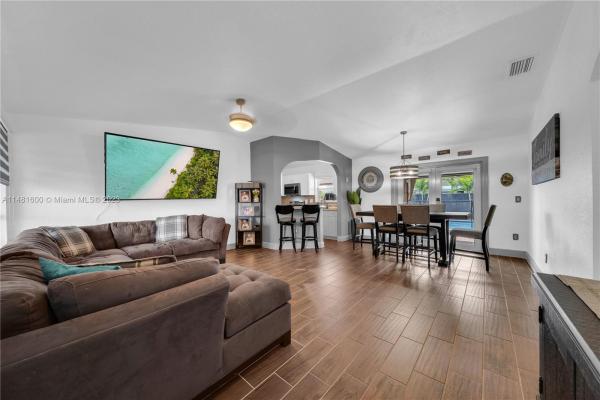 Meadow Wood Manor, 12460 SW 264th St, Kendale Lakes, Florida 33032, image 3