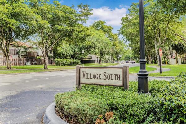 Village Homes In The Crossings, 13283 SW 112th Ter #43-2, The Crossings, Florida 33186, image 3