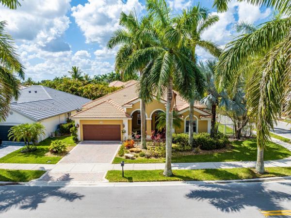 Hunters Pointe, 2486 Quail Roost Dr, Weston, Florida 33327, image 1