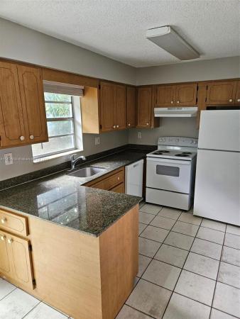 Lake Boynton Estates, 618 SW 3rd Ave, Boynton Beach, Florida 33426, image 2