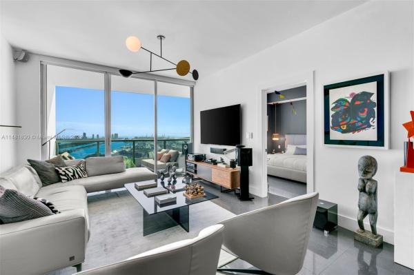 900 Biscayne Bay, 900 Biscayne Blvd #4603, Miami, Florida 33132, image 3