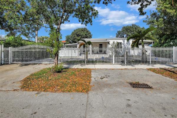 Churchill Estates, 3921 NW 2nd St, Miami, Florida 33126, image 1