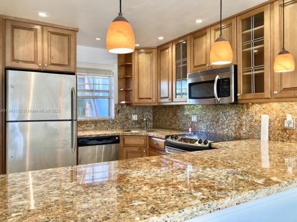 Tennis Club Wingfield, 610 Tennis Club Dr #208, Fort Lauderdale, Florida 33311, image 1